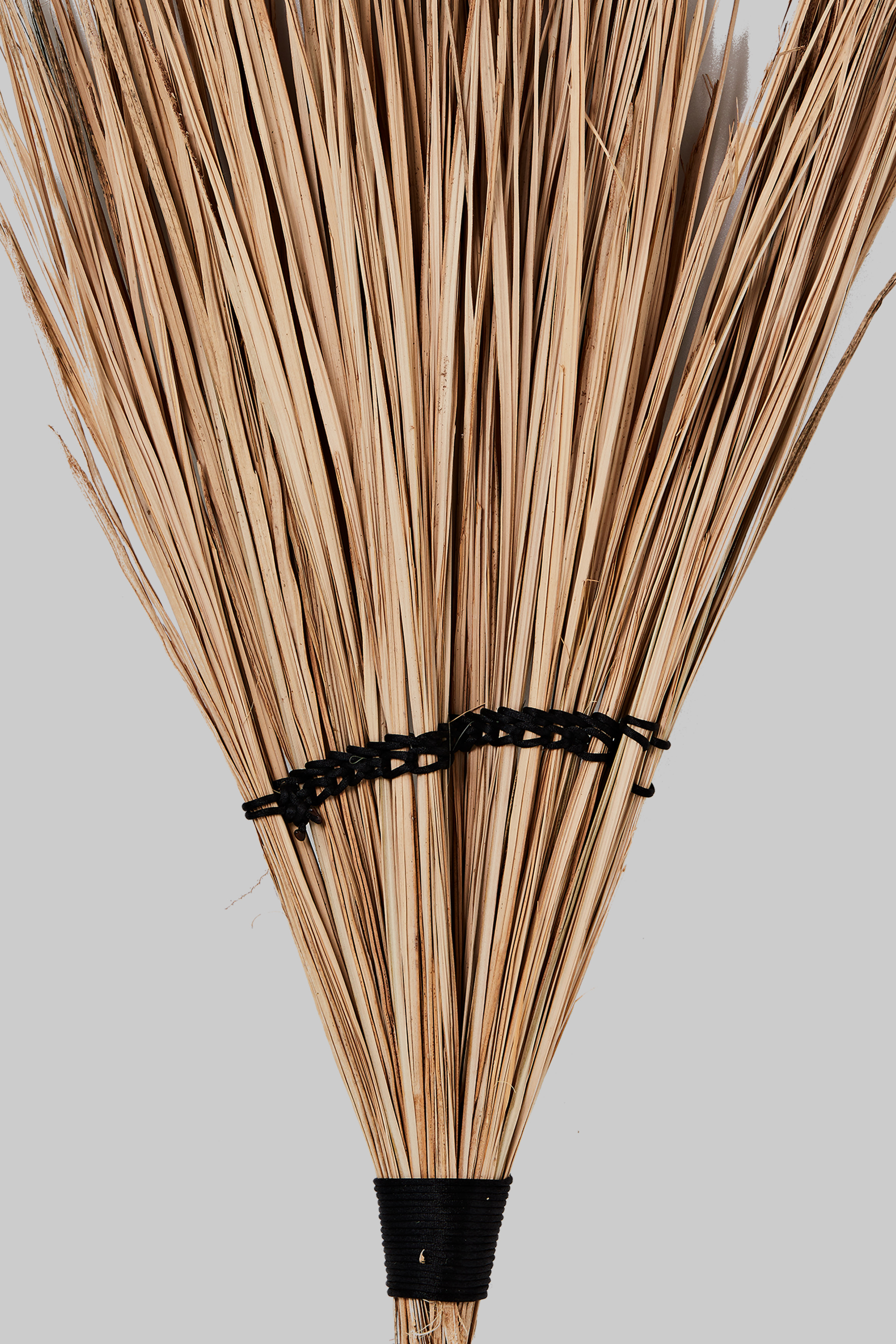 山棕嫩葉掃帚細部